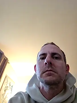 Snapshot of verylargecock chatting on 11.25.25 verylargecock online show from 11.25.25