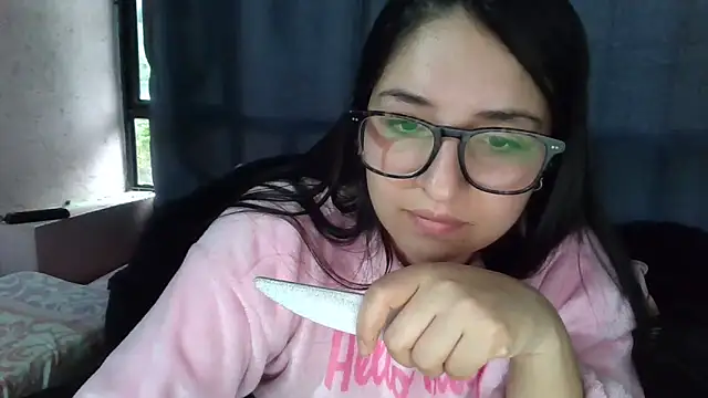 Snapshot of sara_110323 chatting on 09.19.25 sara 110323 online show from 09.19.25