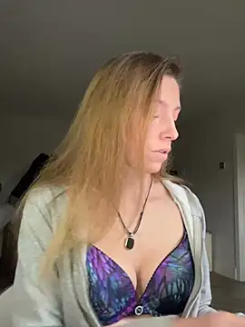 Heidi Harper online show from 01.06.25