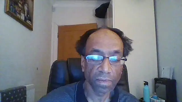 Snapshot of rauncher1 chatting on 12.21.25 rauncher1 online show from 12.21.25