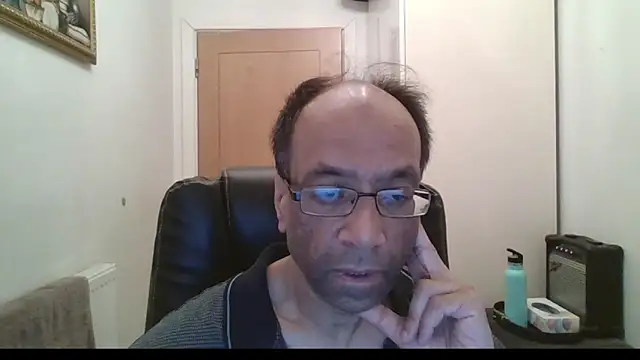 Snapshot of rauncher1 chatting on 02.01.26 rauncher1 online show from 02.01.26