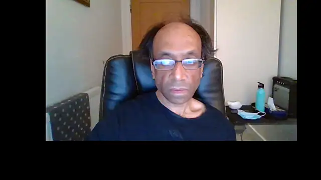 rauncher1 online show from 06.10.26