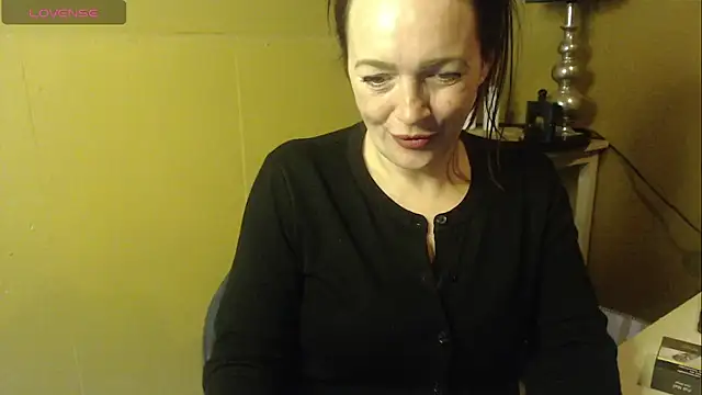 cloe85nl online show from 03.17.26