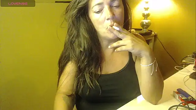 Snapshot of cloe85nl chatting on 07.18.26 cloe85nl online show from 07.18.26