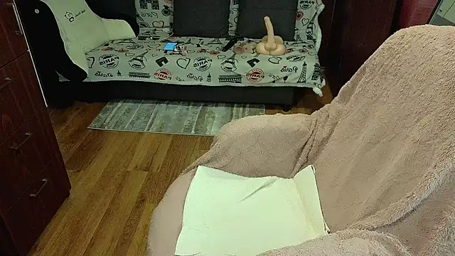 Snapshot of elacoquette chatting on 11.09.25 elacoquette online show from 11.09.25