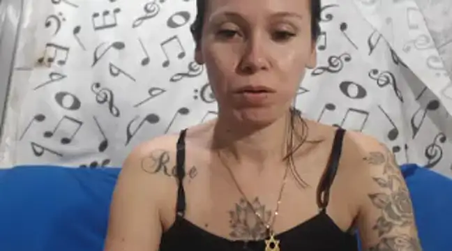 Venusluxodomme online show from 02.22.25