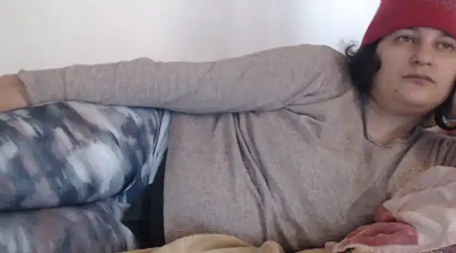 Snapshot of flowerlauren chatting on 02.09.25 flowerlauren online show from 02.09.25