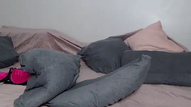 Cheresse online show from 01.07.25