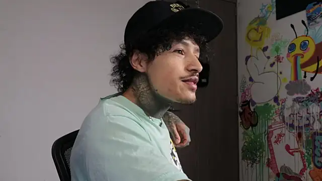 trieone online show from 04.05.26