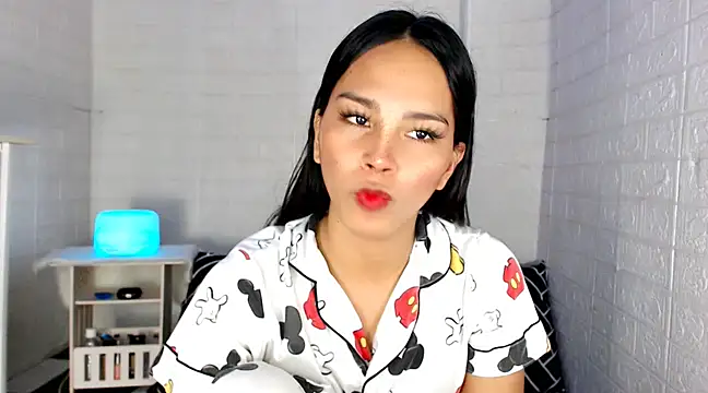 urnaughtydolly69 online show from 02.28.25