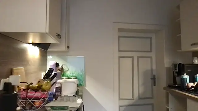 Viola Beck online show from 11.14.25