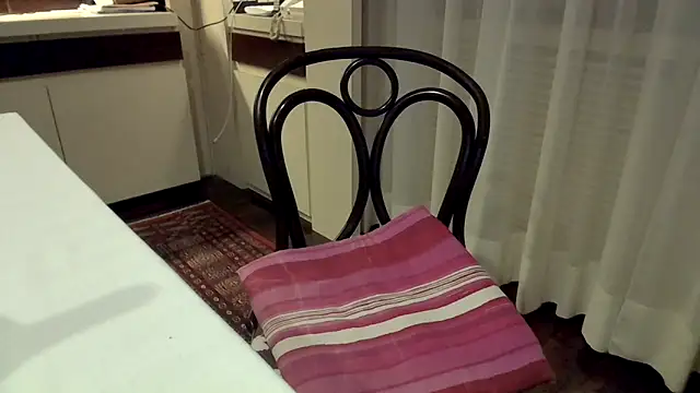 polloiw online show from 04.06.26