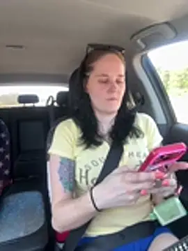 lolabunny9 online show from 04.17.26