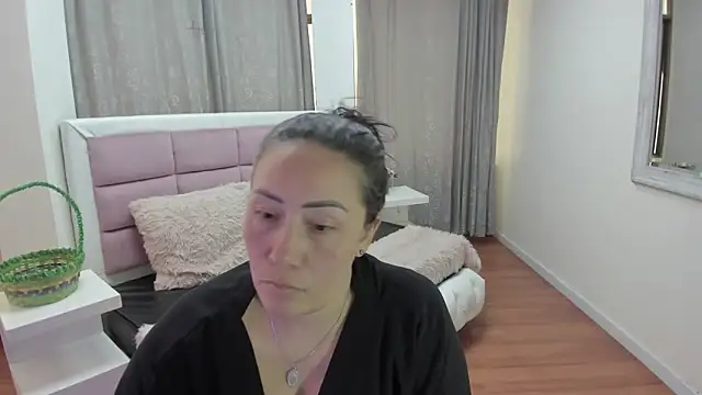 Snapshot of gaby_trent chatting on 05.16.26 gaby trent online show from 05.16.26