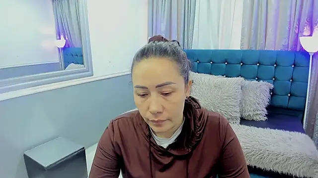 Snapshot of gaby_trent chatting on 07.29.26 gaby trent online show from 07.29.26