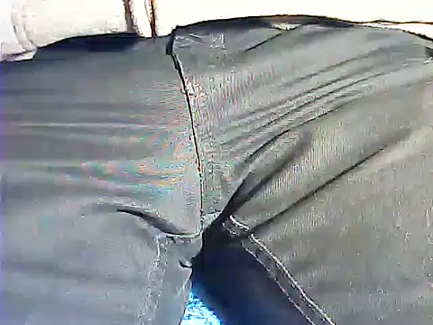 Snapshot of kalinixta chatting on 11.22.25 kalinixta online show from 11.22.25