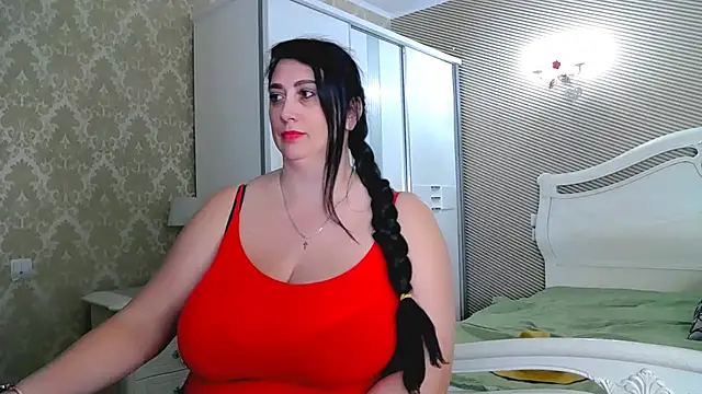 Evelyn Shy online show from 01.16.25