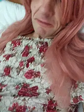 Snapshot of KandiK37 chatting on 02.21.25 KandiK37 online show from 02.21.25