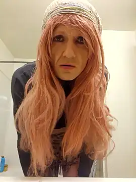 Snapshot of KandiK37 chatting on 03.07.25 KandiK37 online show from 03.07.25