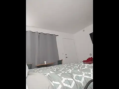 Snapshot of KandiK37 chatting on 11.06.25 KandiK37 online show from 11.06.25