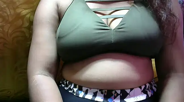 Snapshot of BicolorKissLove chatting on 02.22.25 BicolorKissLove online show from 02.22.25