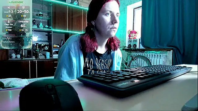 Snapshot of pa1e_pr1ncess chatting on 01.12.25 pa1e pr1ncess online show from 01.12.25
