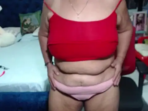 Snapshot of pervert_mommy_ chatting on 01.04.25 pervert mommy online show from 01.04.25