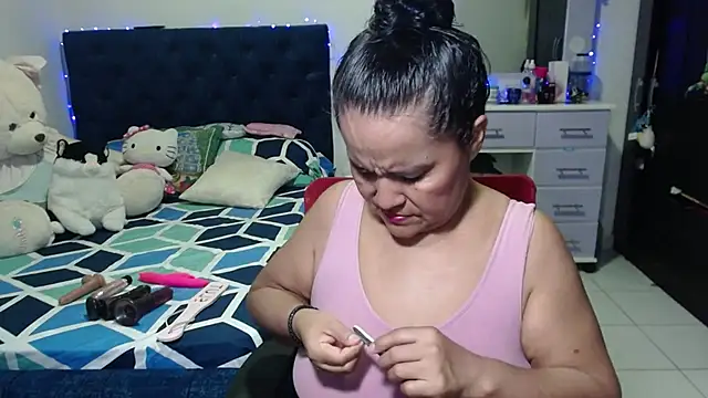 pervert mommy  online show from 12.17.25