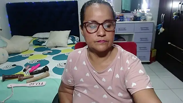 pervert mommy  online show from 03.02.26