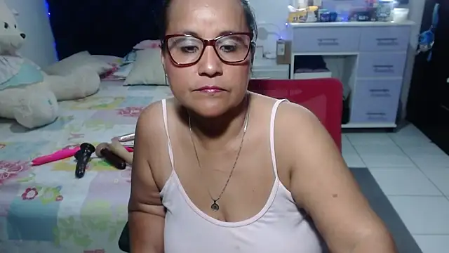 pervert mommy  online show from 04.25.26