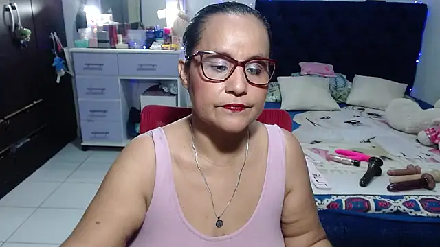 pervert mommy  online show from 06.19.26