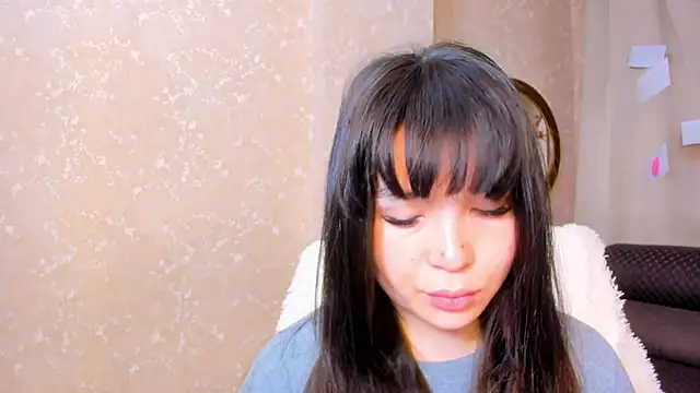 Snapshot of AyaMoon chatting on 02.11.25 AyaMoon online show from 02.11.25
