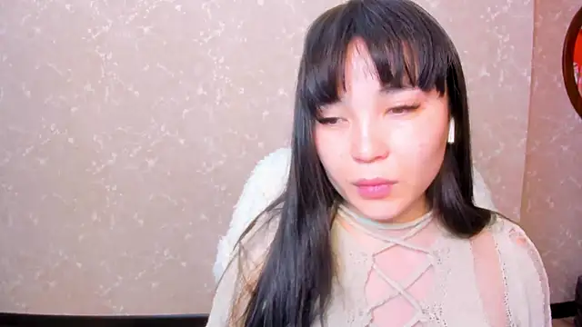 Snapshot of AyaMoon chatting on 02.18.25 AyaMoon online show from 02.18.25