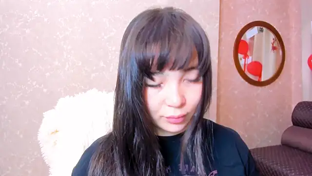 Snapshot of AyaMoon chatting on 02.19.25 AyaMoon online show from 02.19.25