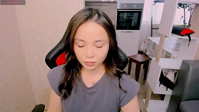 Snapshot of AyaMoon chatting on 10.16.25 AyaMoon online show from 10.16.25