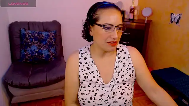 scarlet wet online show from 12.12.24