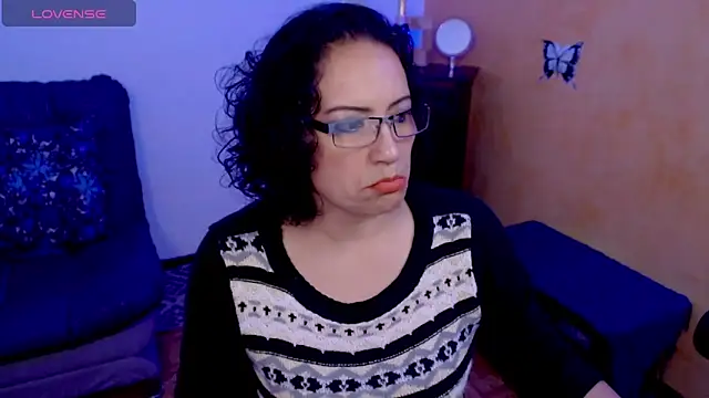 scarlet wet online show from 12.19.24