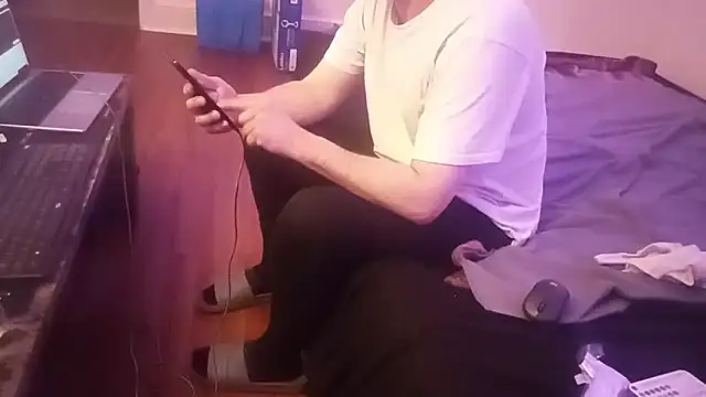 Snapshot of Kitrider chatting on 03.16.26 Kitrider online show from 03.16.26