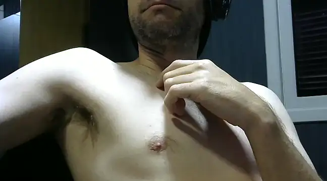 Snapshot of gauchors20 chatting on 12.28.24 gauchors20 online show from 12.28.24