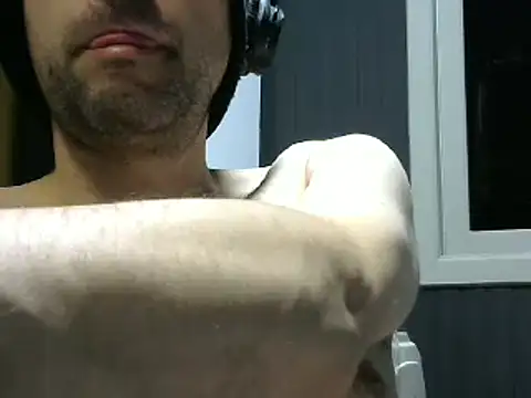 Snapshot of gauchors20 chatting on 02.21.25 gauchors20 online show from 02.21.25