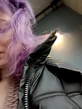 Frost foxy online show from 02.24.25