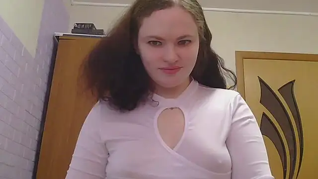 Snapshot of AliceForLoveOh chatting on 03.11.26 AliceForLoveOh online show from 03.11.26