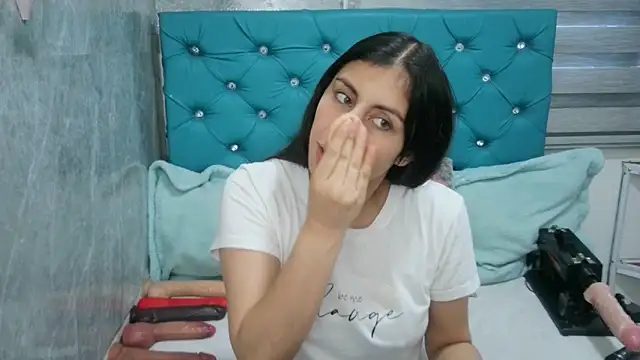 MAARYMOON online show from 03.19.25