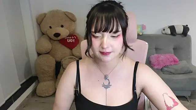 Snapshot of KuroChan420 chatting on 07.13.26 KuroChan420 online show from 07.13.26