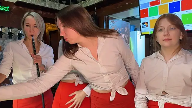 Snapshot of dirtypub chatting on 12.22.24 dirtypub online show from 12.22.24