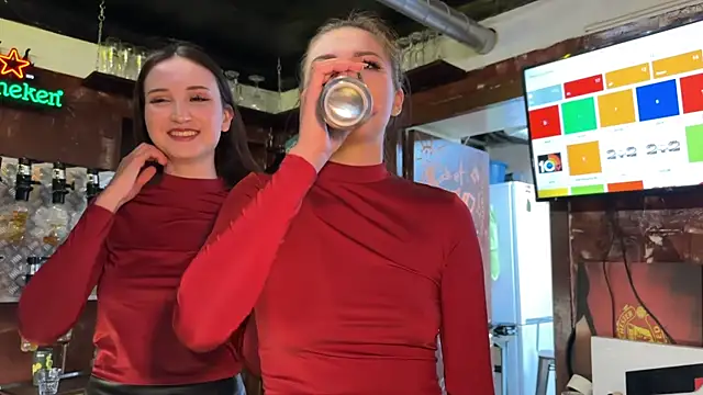 Snapshot of dirtypub chatting on 02.04.25 dirtypub online show from 02.04.25