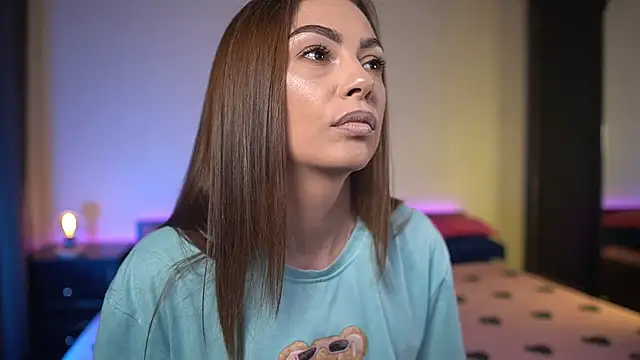 Snapshot of TiffanyPierce chatting on 11.29.25 TiffanyPierce online show from 11.29.25