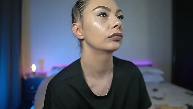 TiffanyPierce online show from 02.04.26