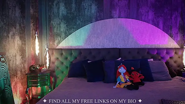 Snapshot of Charlotte_Germanotta_ chatting on 01.17.26 Charlotte Germanotta online show from 01.17.26