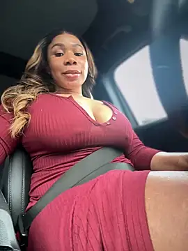 Snapshot of Belle___ chatting on 01.31.25 Belle online show from 01.31.25